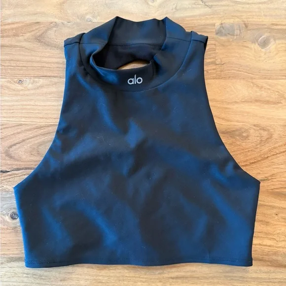 ALO Airlift Fuse Bra Crop Top Black - Picture 3 of 5